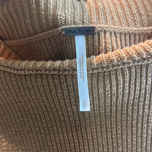 Free People Brown Crew Neck Sweater Soft Knit Casual - Picture 6 of 6